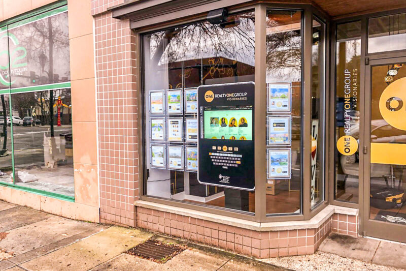 ROG-Visionaires-800x533 (1)